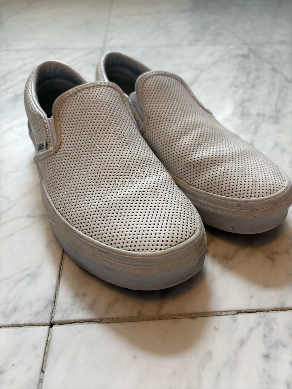 Vans Women’s Slip-On Perforated Leather Sneakers in White Size 6.5. Men size 5 - Picture 2 of 7